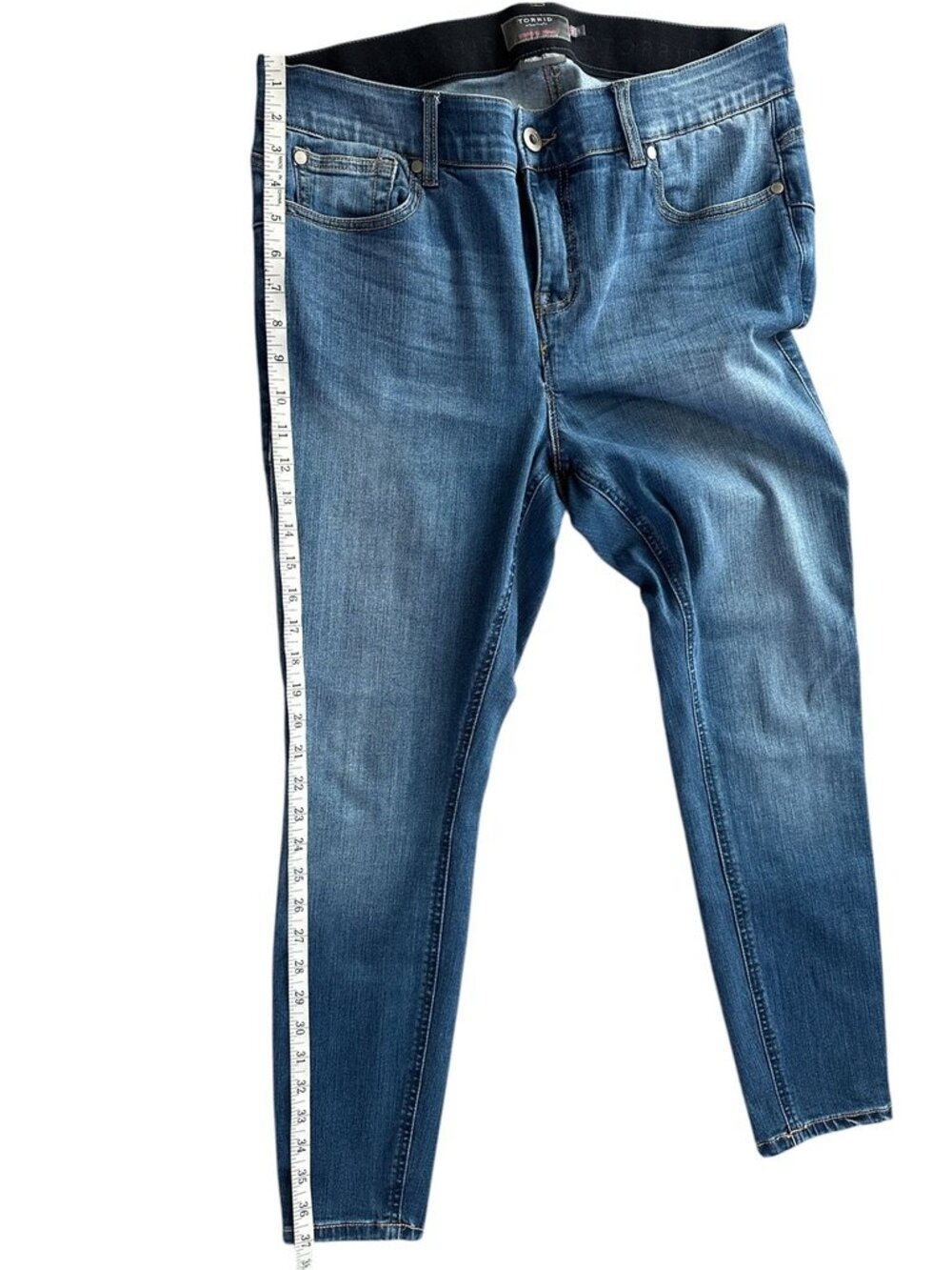 Torrid Bombshell Skinny Jeans | Premium Stretch | Size 14 Short - Picture 5 of 10